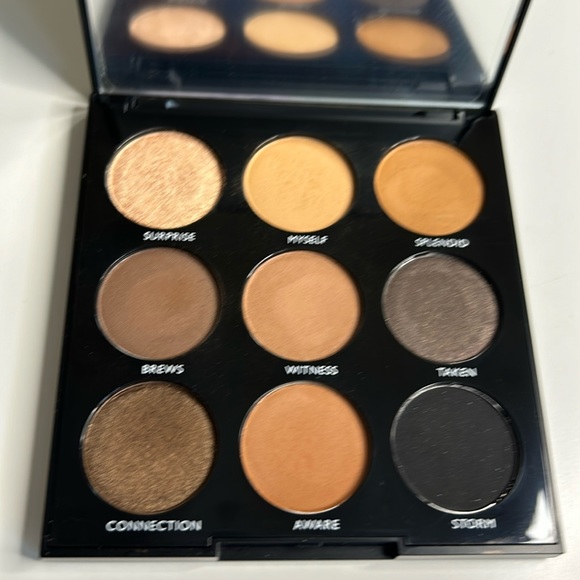 Morphe - Picture 2 of 3